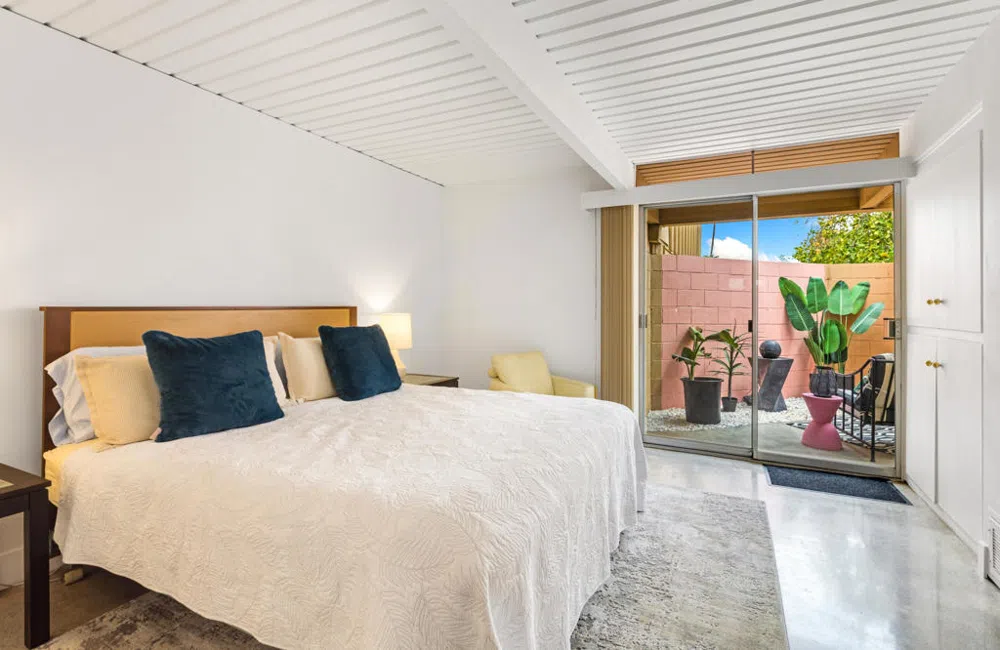 142 Sandpiper Street Palm Desert, CA 92260