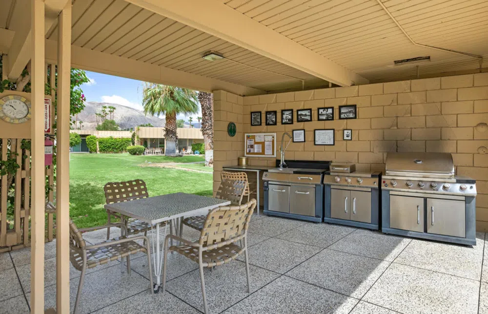 142 Sandpiper Street Palm Desert, CA 92260
