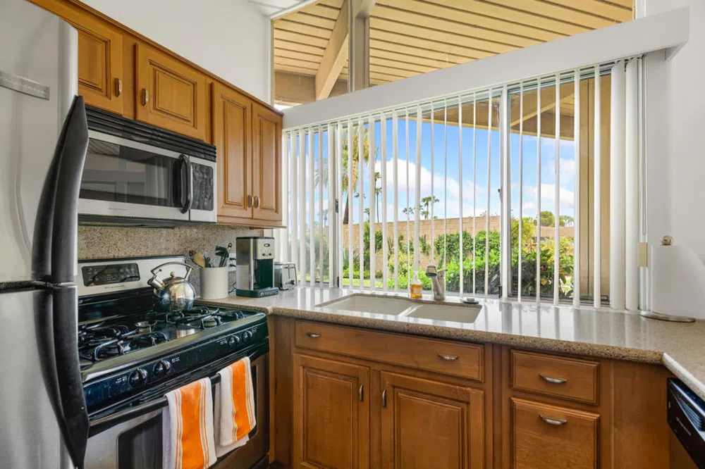 142 Sandpiper Street Palm Desert, CA 92260