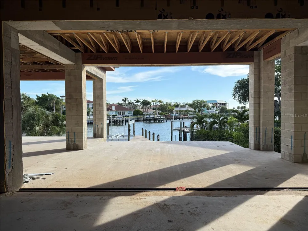 2417 S DUNDEE STREET Tampa, FL 33629