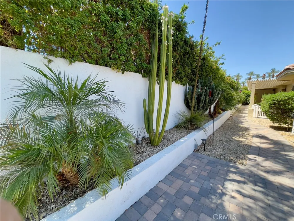 44451 Kings Canyon Lane Palm Desert, CA 92260