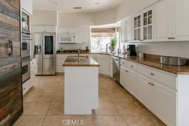 44451 Kings Canyon Lane Palm Desert, CA 92260