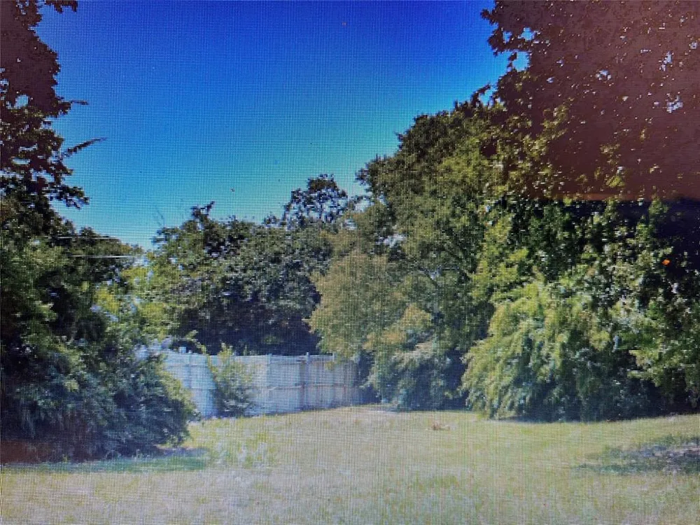 3503 E Overton Road Dallas, TX 75216