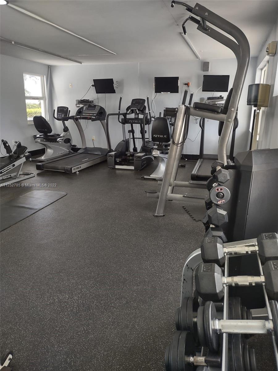 4747 Collins Ave #107 Miami Beach, FL 33140