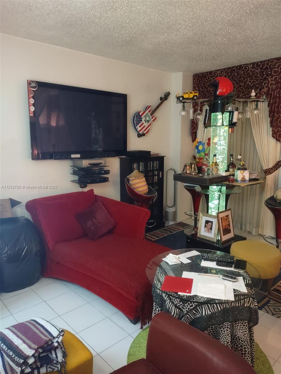 4747 Collins Ave #107 Miami Beach, FL 33140
