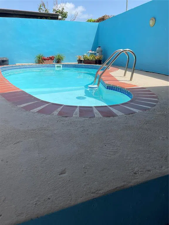 Farallon CALLE FARALLON Carolina, PR 00987