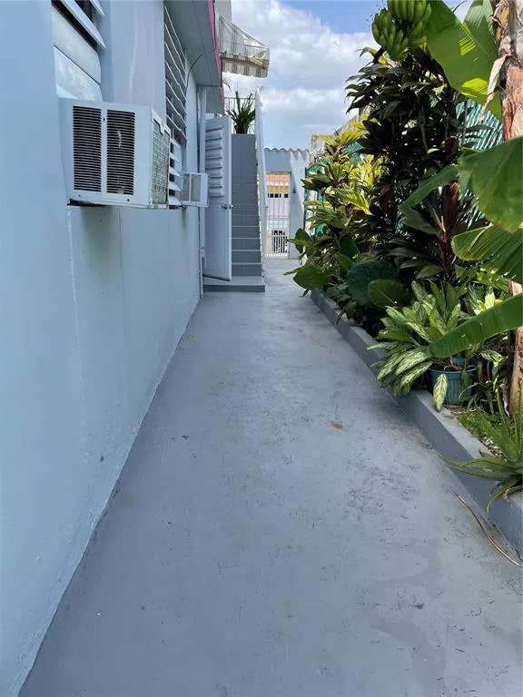 Farallon CALLE FARALLON Carolina, PR 00987