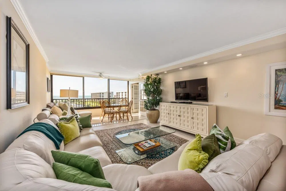 5770 MIDNIGHT PASS ROAD #605 Sarasota, FL 34242