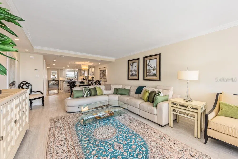 5770 MIDNIGHT PASS ROAD #605 Sarasota, FL 34242