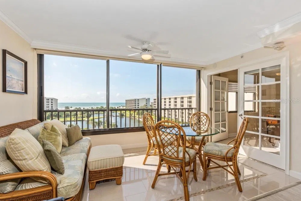 5770 MIDNIGHT PASS ROAD #605 Sarasota, FL 34242