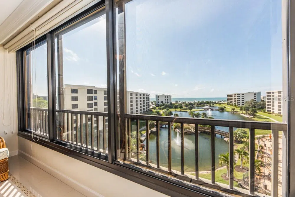 5770 MIDNIGHT PASS ROAD #605 Sarasota, FL 34242