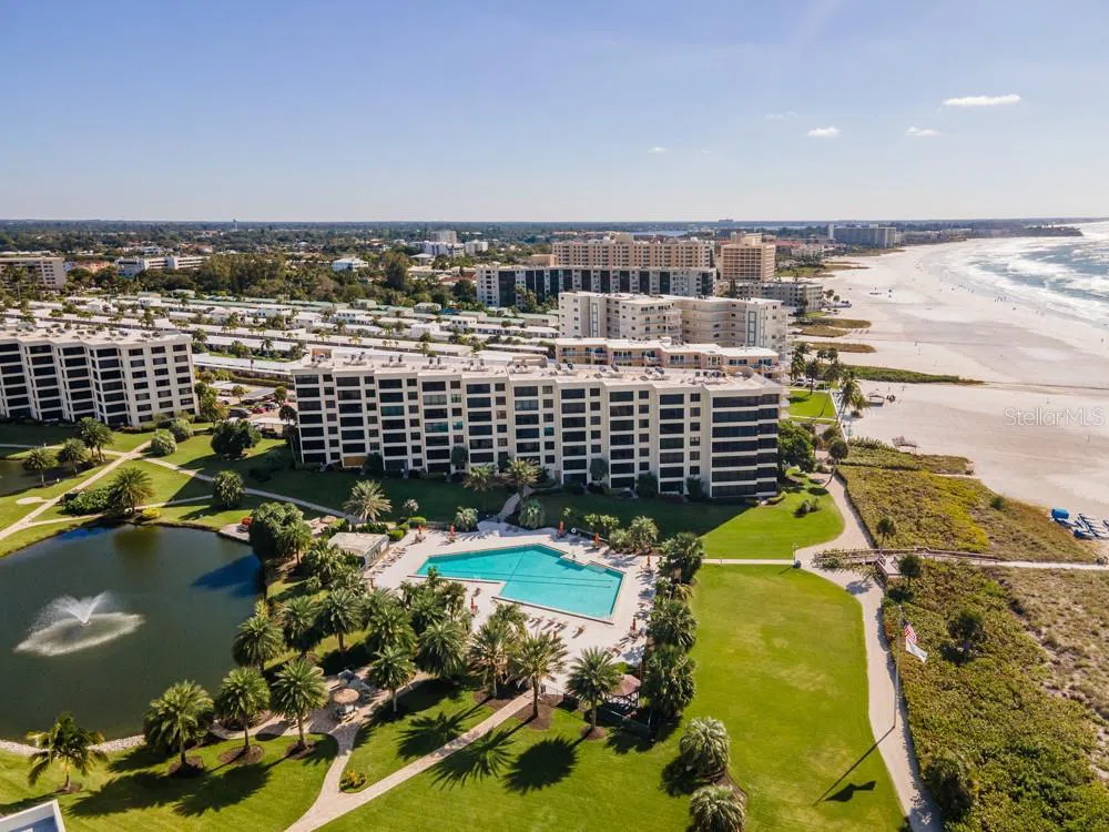 5770 MIDNIGHT PASS ROAD #605 Sarasota, FL 34242