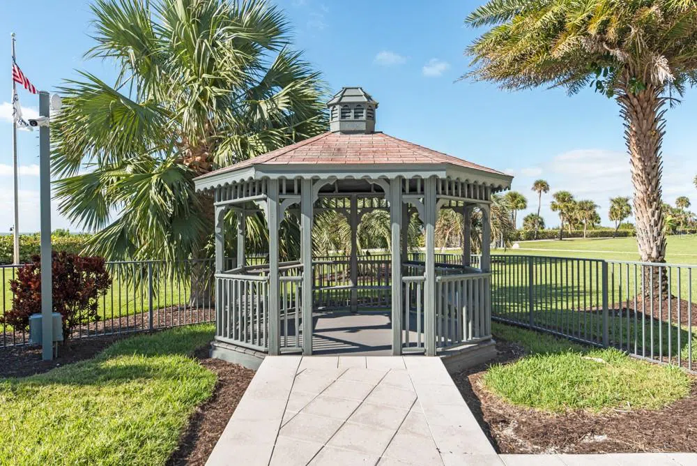 5770 MIDNIGHT PASS ROAD #605 Sarasota, FL 34242