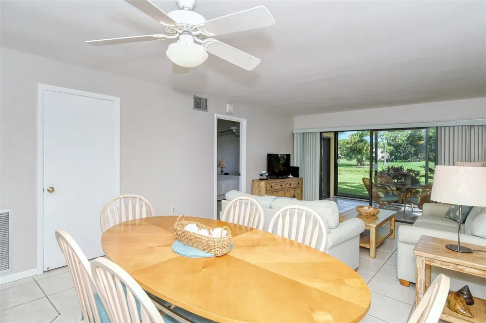 5133 WILLOW LINKS #11 Sarasota, FL 34235