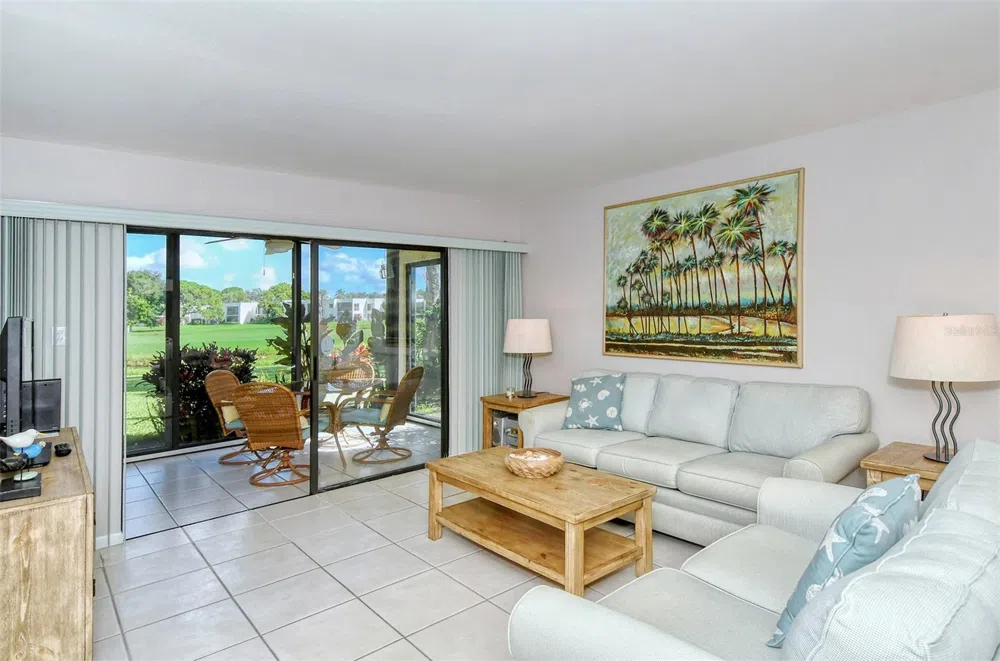 5133 WILLOW LINKS #11 Sarasota, FL 34235
