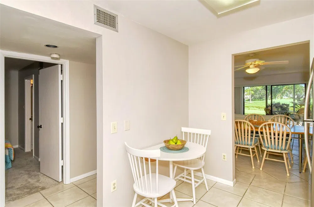 5133 WILLOW LINKS #11 Sarasota, FL 34235