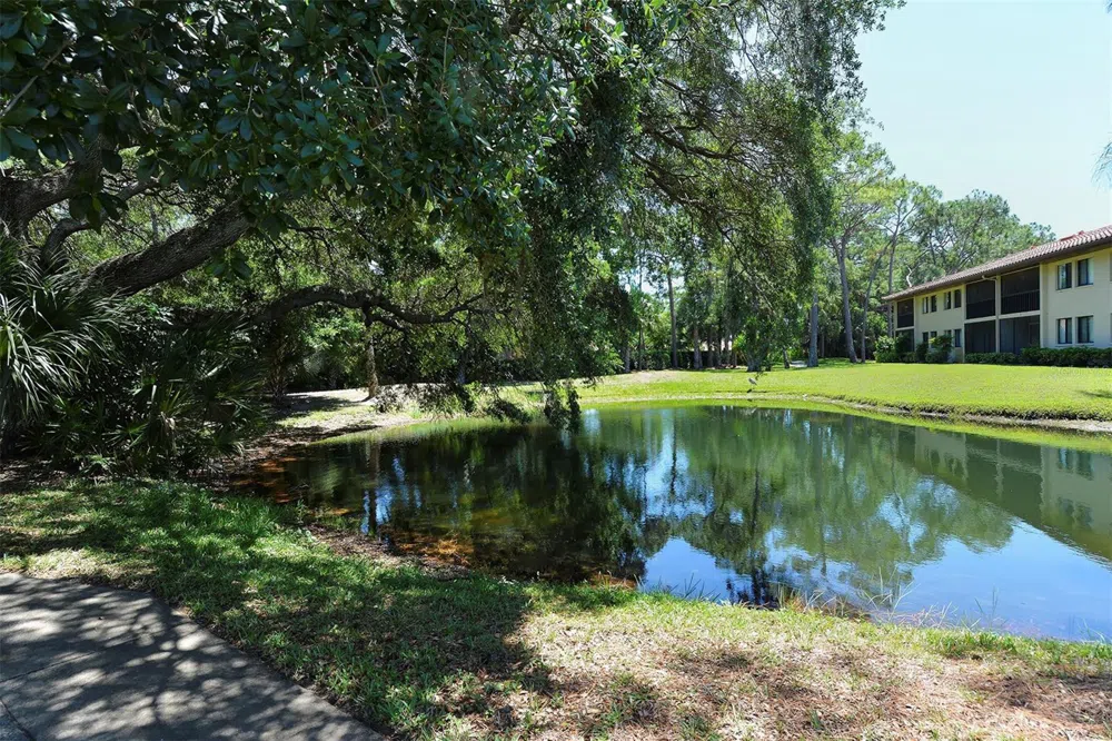 5133 WILLOW LINKS #11 Sarasota, FL 34235