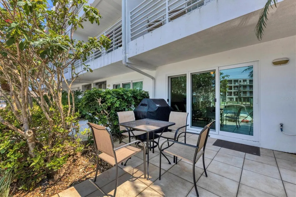 8272 HARBORSIDE CIRCLE Englewood, FL 34224