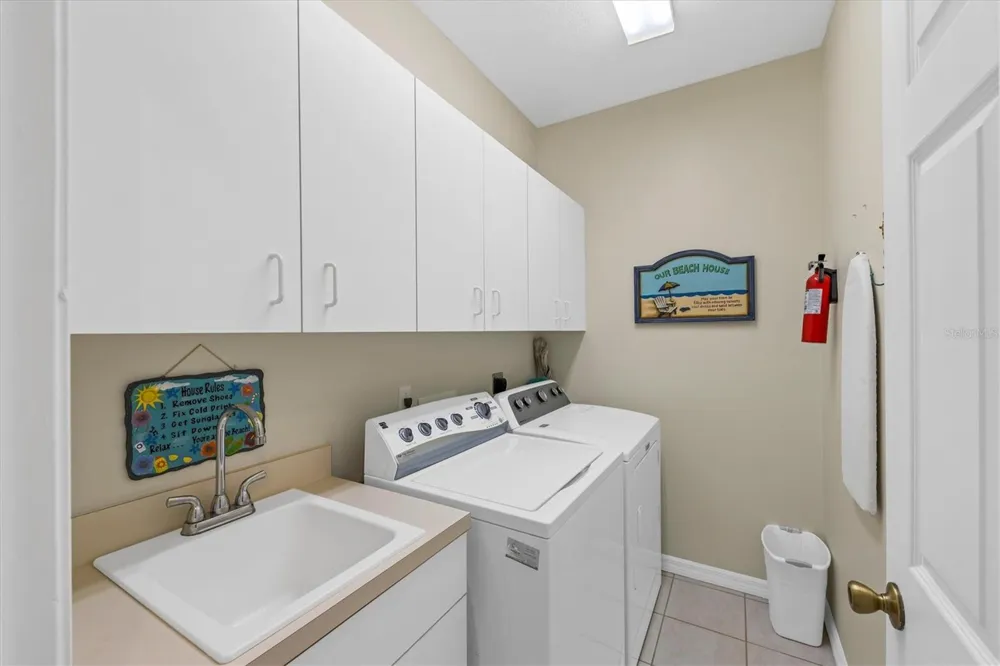 8272 HARBORSIDE CIRCLE Englewood, FL 34224