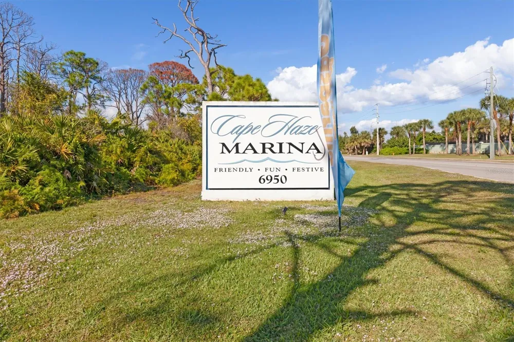 8272 HARBORSIDE CIRCLE Englewood, FL 34224