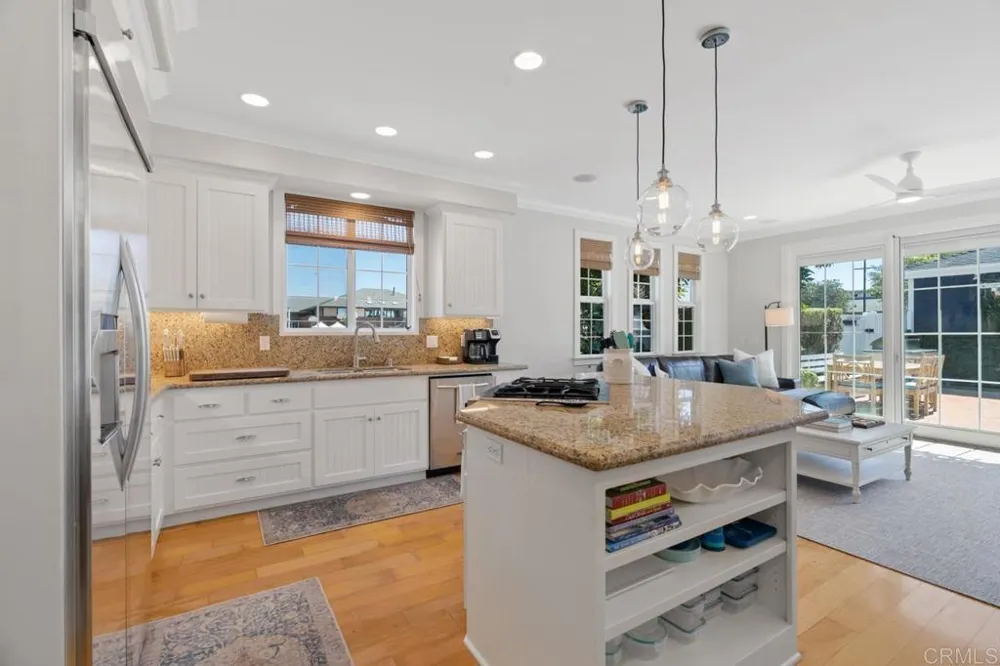701 H AVENUE Coronado, CA 92118
