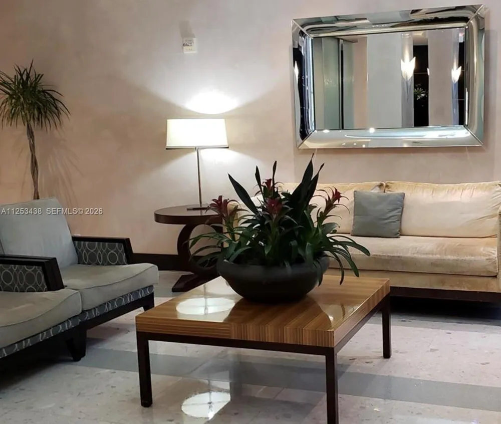 3801 S Ocean Dr #3C Hollywood, FL 33019
