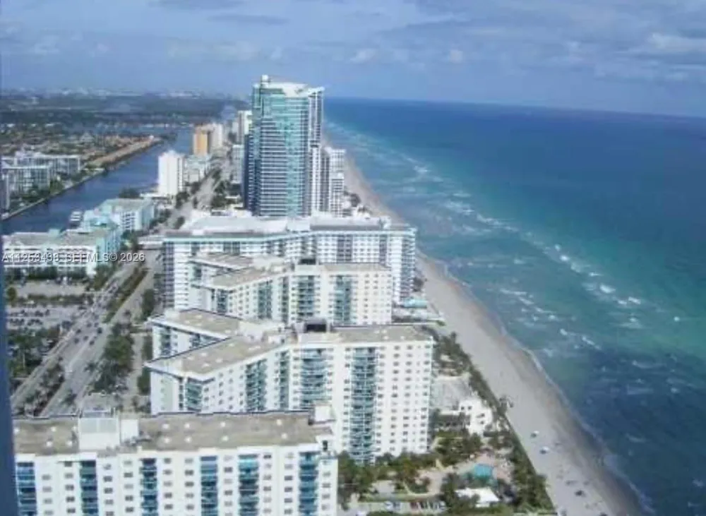 3801 S Ocean Dr #3C Hollywood, FL 33019