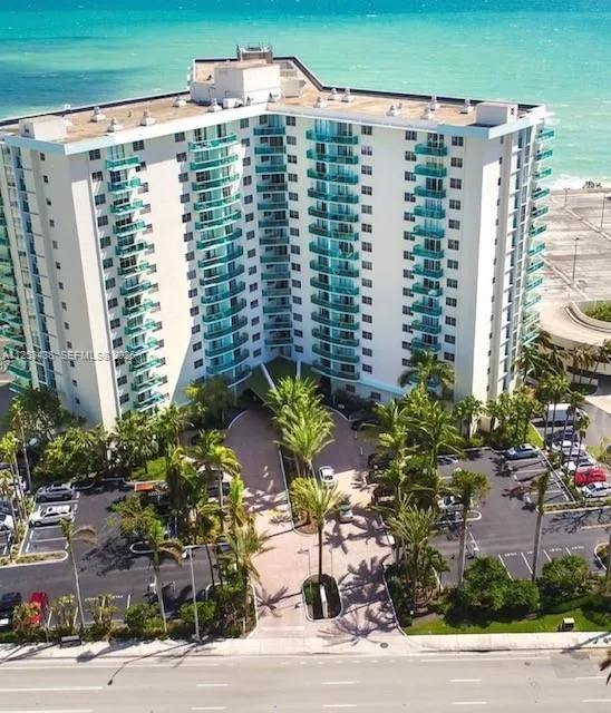 3801 S Ocean Dr #3C Hollywood, FL 33019