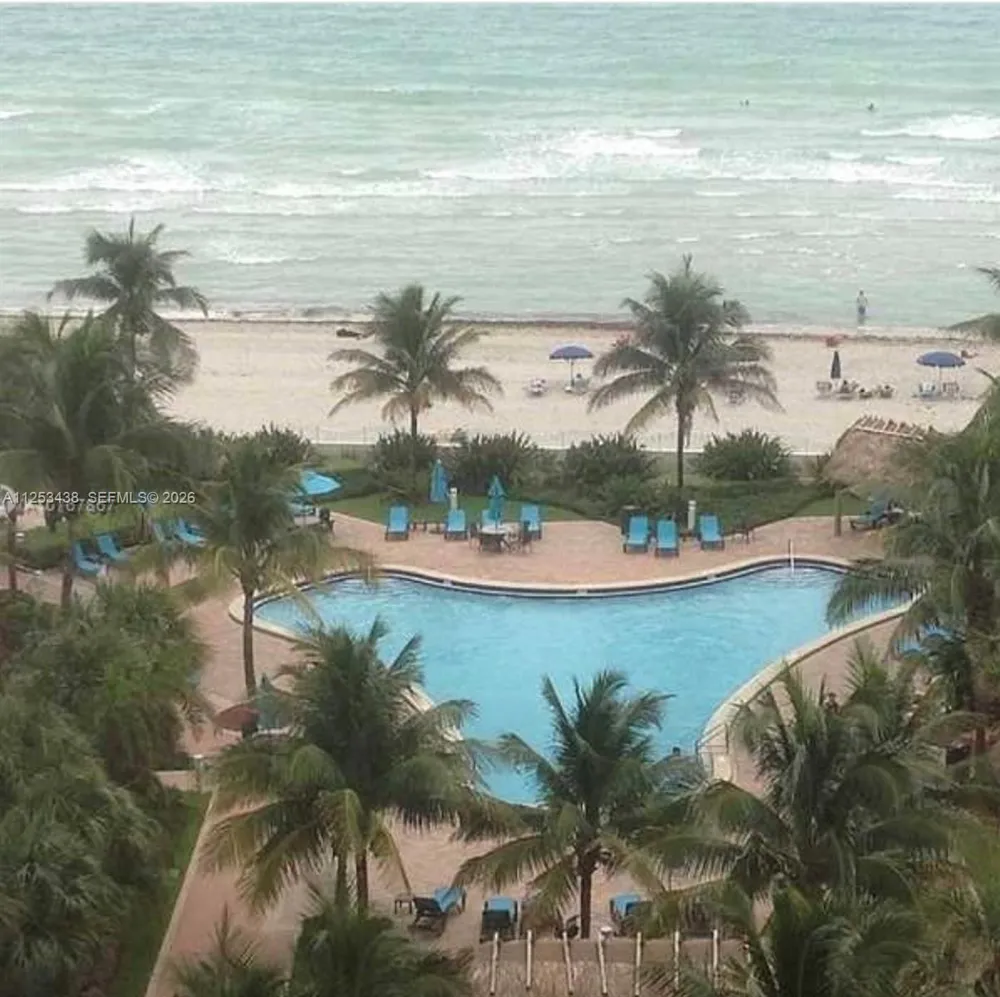 3801 S Ocean Dr #3C Hollywood, FL 33019
