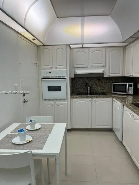 3801 S Ocean Dr #3C Hollywood, FL 33019