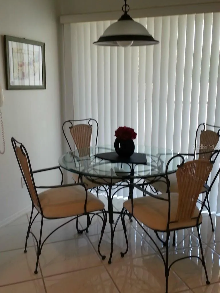9480 HIGH GATE DRIVE #2125 Sarasota, FL 34238
