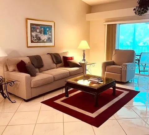 9480 HIGH GATE DRIVE #2125 Sarasota, FL 34238