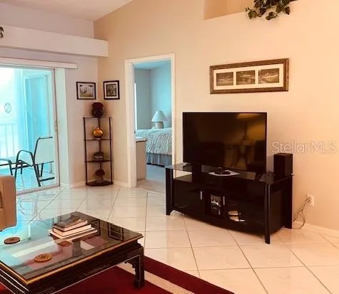9480 HIGH GATE DRIVE #2125 Sarasota, FL 34238