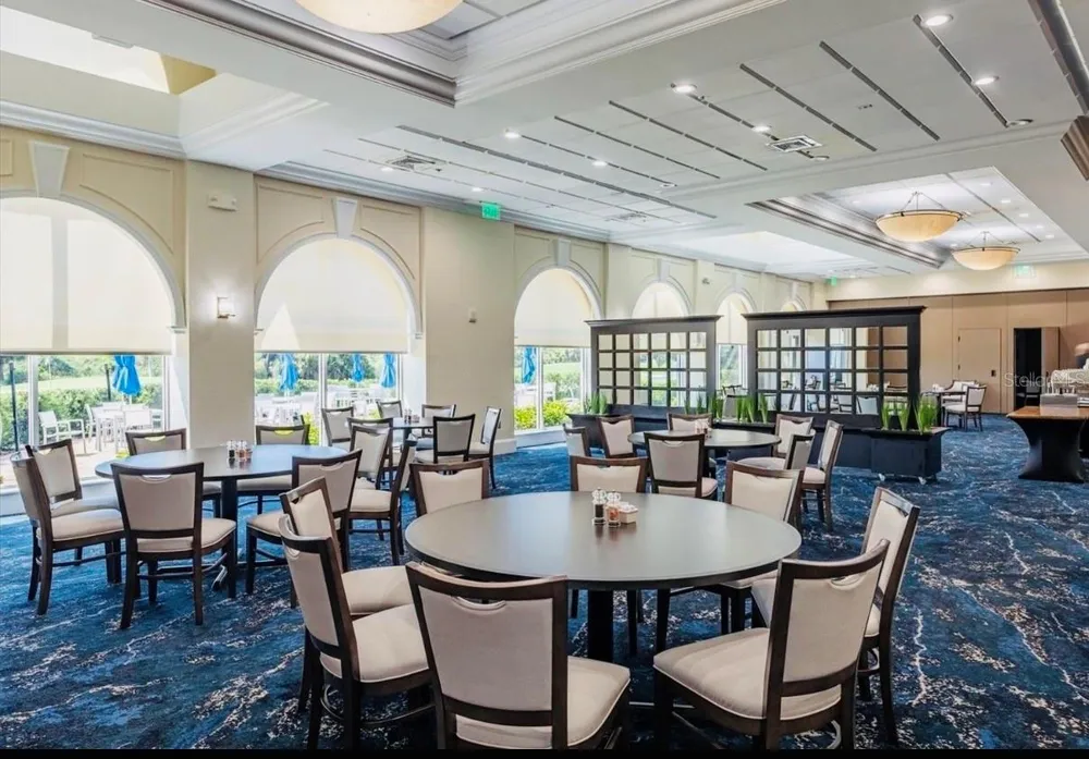 9480 HIGH GATE DRIVE #2125 Sarasota, FL 34238