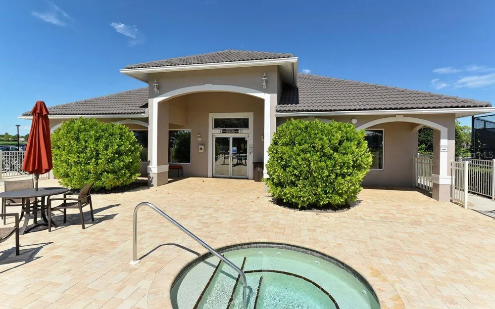 9480 HIGH GATE DRIVE #2125 Sarasota, FL 34238