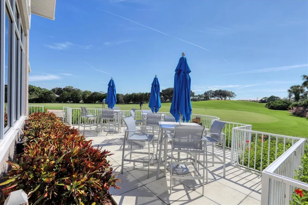 9480 HIGH GATE DRIVE #2125 Sarasota, FL 34238