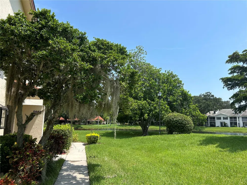 5662 GARDENS DRIVE #104 Sarasota, FL 34243