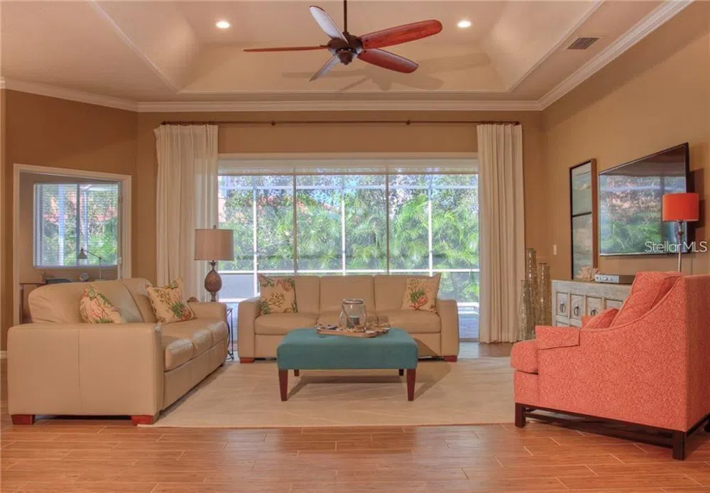 7348 STANHOPE COURT Sarasota, FL 34238