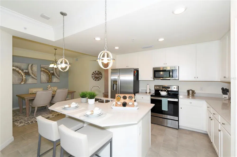 17810 GAWTHROP STREET #101 Lakewood Ranch, FL 34211