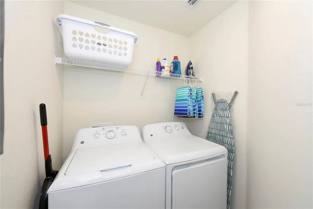 17810 GAWTHROP STREET #101 Lakewood Ranch, FL 34211