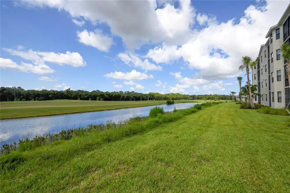 17810 GAWTHROP STREET #101 Lakewood Ranch, FL 34211