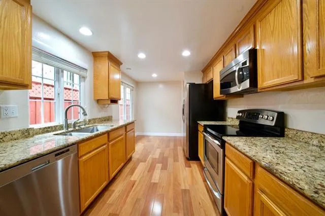 1156 Oddstad Boulevard Pacifica, CA 94044
