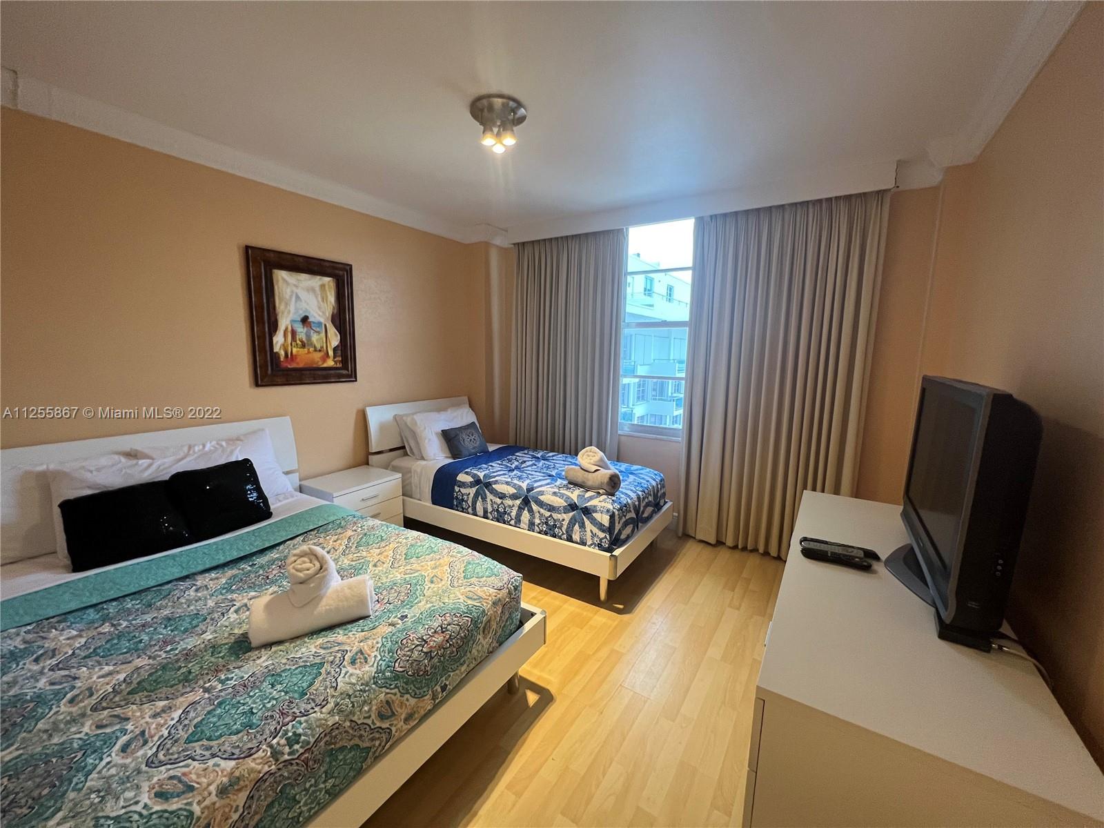 5161 Collins Ave #1711 Miami Beach, FL 33140
