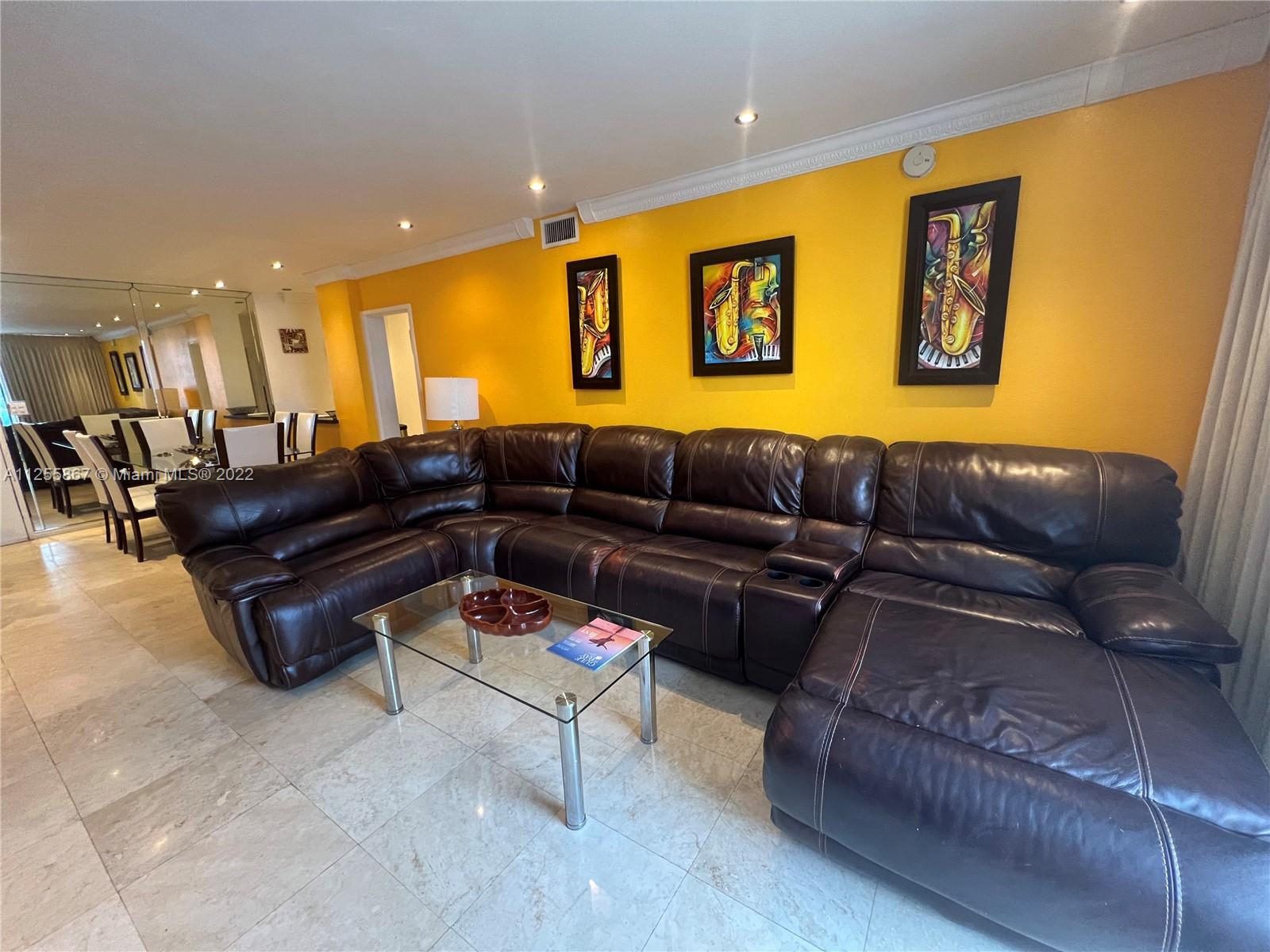 5161 Collins Ave #1711 Miami Beach, FL 33140