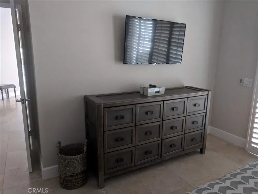 43695 Calle Las Brisas W Palm Desert, CA 92211