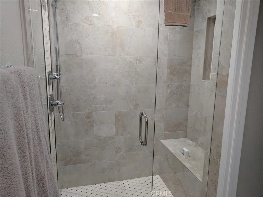 43695 Calle Las Brisas W Palm Desert, CA 92211