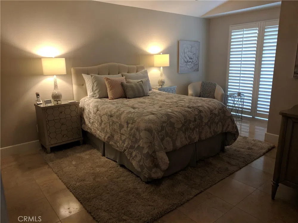 43695 Calle Las Brisas W Palm Desert, CA 92211