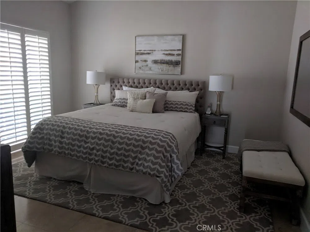 43695 Calle Las Brisas W Palm Desert, CA 92211