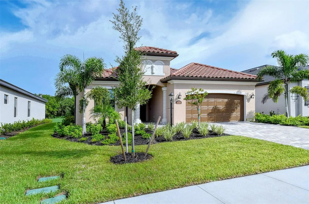 6026 BRANDON RUN Lakewood Ranch, FL 34211