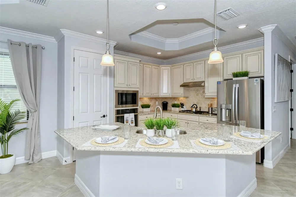 6026 BRANDON RUN Lakewood Ranch, FL 34211